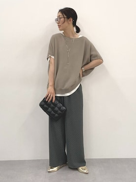 「nissen（ニッセン）の【接触冷感】ゆったりＶネック半袖Ｔシャツ［Soiunique］（Tシャツ/カットソー、ブルー系）」を使った、あやぱんさん（レディース・157cm）の夏コーディネート