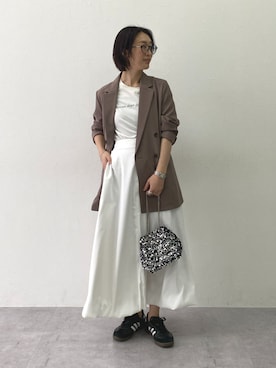 「nissen（ニッセン）の【ひんやり接触冷感】シルケット加工クルーネックロゴトップス（Tシャツ/カットソー、ホワイト系）」を使った、あやぱんさん（レディース・157cm）の春コーディネート