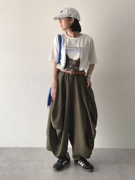 「nissen（ニッセン）のオーバーサイズ変形タックサルエルパンツ　［Soiunique］（パンツ、ブラウン系）」を使った、あやぱんさん（レディース・157cm）の春コーディネート
