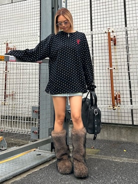「アイテム（デニムスカート）」を使った、MINAMIさん（レディース・163cm）の秋コーディネート