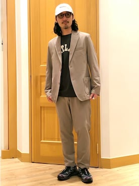 「Grand PARK（グランドパーク）のナイロンリップストレッチイージーパンツ（その他パンツ、ベージュ系）」を使った、Grand PARK MENSさん（メンズ・168cm）の春コーディネート