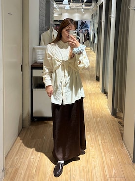 「LOWRYS FARM（ローリーズファーム）の２Ｐレイヤードシャツ　1049064（シャツ/ブラウス、ホワイト系）」を使った、yuminaさん（レディース・160cm）の秋コーディネート
