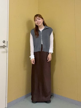 「LOWRYS FARM（ローリーズファーム）のクシュクシュレースプルオーバーＬＳ 1052797（Tシャツ/カットソー、ホワイト系）」を使った、yuminaさん（レディース・160cm）の秋コーディネート