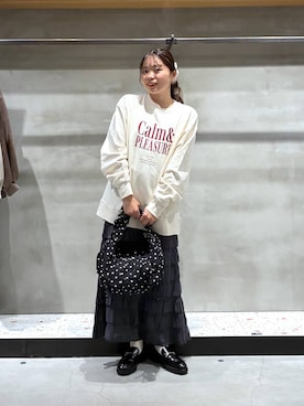 「アイテム（ヘアゴム）」を使った、yuminaさん（レディース・160cm）の秋コーディネート