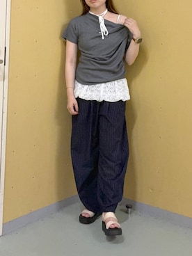 「LOWRYS FARM（ローリーズファーム）のドレーププルオーバーSS 1053677（Tシャツ/カットソー、グレー系）」を使った、yuminaさん（レディース・160cm）の夏コーディネート