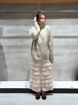 「アイテム（シュシュ）」を使った、yuminaさん（レディース・160cm）の秋コーディネート