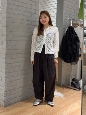「LOWRYS FARM（ローリーズファーム）のレースＺＩＰフードＬＳ　 1063346（Tシャツ/カットソー、ホワイト系）」を使った、yuminaさん（レディース・160cm）の夏コーディネート
