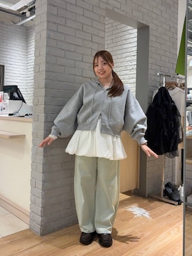 「LOWRYS FARM（ローリーズファーム）のバルーンベルト 1042988（ベルト、ホワイト系）」を使った、yuminaさん（レディース・160cm）の夏コーディネート