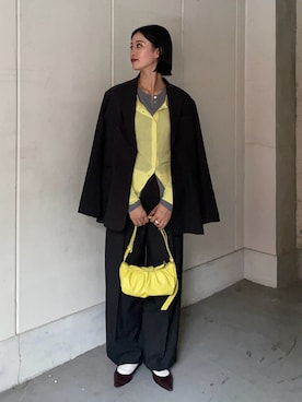 「アイテム（その他アウター）」を使った、shioriさん（レディース・164cm）の秋コーディネート