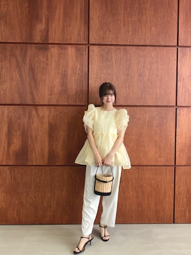 「MERAKI（メラキ）のオーガンジーシアーボリュームトップス（その他トップス、イエロー系）」を使った、あすchanさん（レディース・157cm）の夏コーディネート