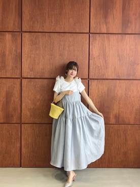 「MERAKI（メラキ）のショルダーチュールキャミワンピース（ワンピース、グレー系）」を使った、あすchanさん（レディース・157cm）の夏コーディネート