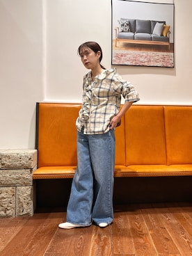 「URBAN RESEARCH DOORS（アーバンリサーチドアーズ）のチェックフリルブラウス（シャツ/ブラウス、ブルー系）」を使った、ASADAさん（レディース・160cm）の春コーディネート