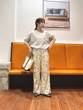 「URBAN RESEARCH DOORS（アーバンリサーチドアーズ）のウォッシャブルブライトプルオーバー（Tシャツ/カットソー、ベージュ系）」を使った、ASADAさん（レディース・160cm）の春コーディネート