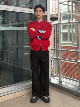 「URBAN RESEARCH（アーバンリサーチ）のアイテム（ニット/セーター）」を使った、小幡　天雅さん（メンズ・176cm）の秋コーディネート