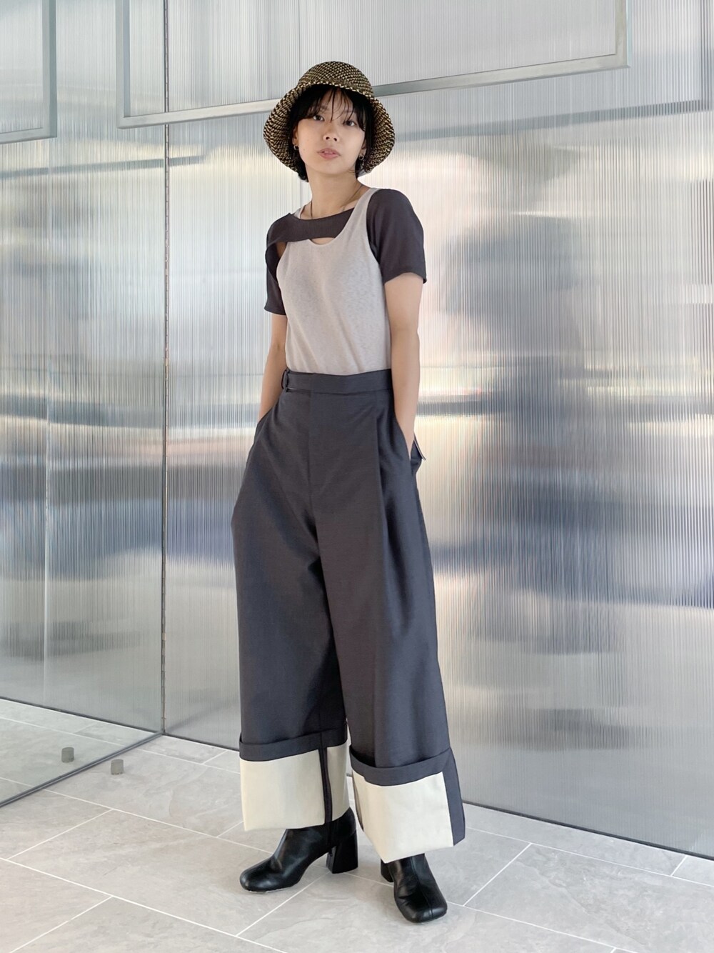 「春夏コーデ」｜「La Maison de Lyllisの【La Maison de Lyllis（ラメゾンドリリス）】CLOCHE/クロシェ（ハット、ブラック系）」を使った、SHIHOさん（レディース・158cm）の春コーディネートの1枚目の写真