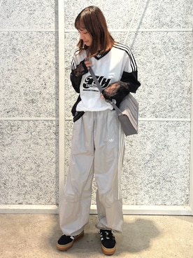 「レーストップス」｜「アイテム（スニーカー）」を使った、FHさん（レディース・159cm）の夏コーディネート