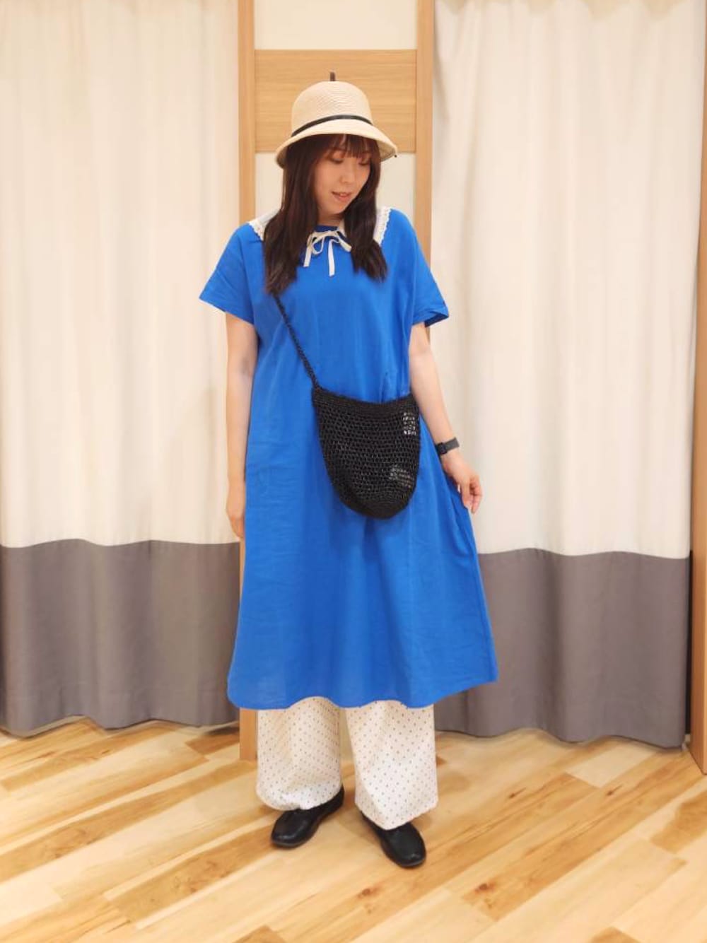 「差し色コーデ、夏コーデ、夏、ワイドパンツ、最近のいい感じコーデ、ゆるコーデ、骨格ストレート、夏ファッション、プチプラコーデ、サマンサ モスモス(Samansa Mos2)」｜「Samansa Mos2の【M/Lサイズ】ドット柄ストレートパンツ（その他パンツ、ホワイト系）」を使った、manaさん（レディース・167cm）の春コーディネートの1枚目の写真
