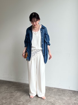 「DouDou（ドゥドゥ）のマグネット付ペイズリー柄スカーフ（ストール/ショール、ホワイト系）」を使った、mikuさん（レディース・165cm）の春コーディネート