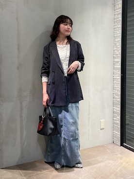 「DouDou（ドゥドゥ）の【セットアップ可能】ベルト付デニムタイトスカート（スカート、ブルー系）」を使った、mikuさん（レディース・165cm）の冬コーディネート