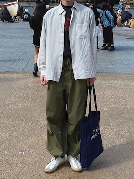 「STUDIO NICHOLSON（スタジオニコルソン）のアイテム（トートバッグ）」を使った、Tatsuyaさん（メンズ・185cm）の秋コーディネート