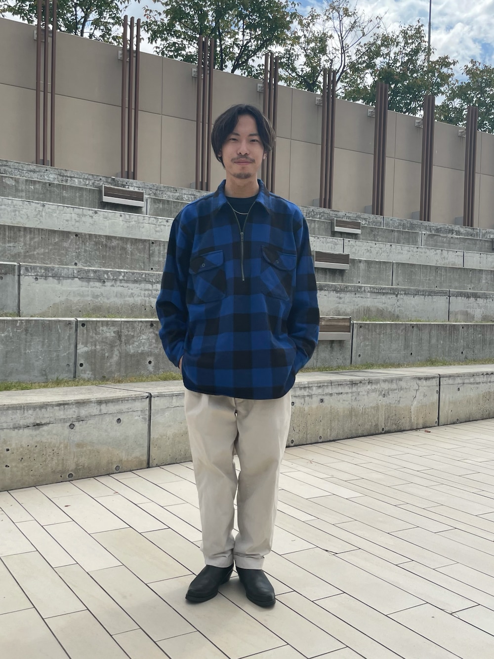 「カジュアルコーデ、秋コーデ、ファッションの力を信じよう、いいね、save、フォローお願いします🤑、革靴、ラフ、アメカジコーデ、BEAMS、タバスタイル」｜「BEAMSのBEAMS / ハーフジップ バッファローチェック プルオーバーシャツ（シャツ/ブラウス、ブルー系）」を使った、たばやんさん（メンズ・168cm）の秋コーディネートの1枚目の写真
