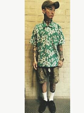 邱桑さんのコーディネート