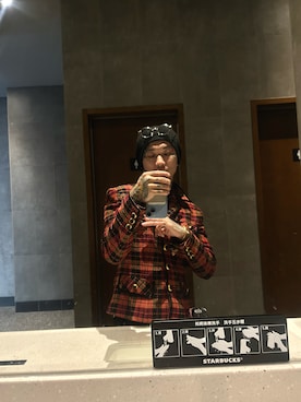 「アイテム（テーラードジャケット、レッド系）」を使った、邱桑さん（メンズ・166cm）の春コーディネート
