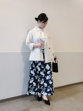 「ぽっちゃりコーデ」｜「アイテム（ジャケット/アウター、ホワイト系）」を使った、AKIさん（レディース・160cm）の春コーディネート