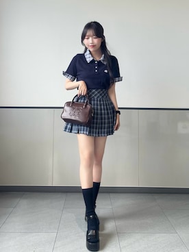 「ミニスカート」｜「アイテム（ニット/セーター）」を使った、manakaさん（レディース・160cm）の夏コーディネート