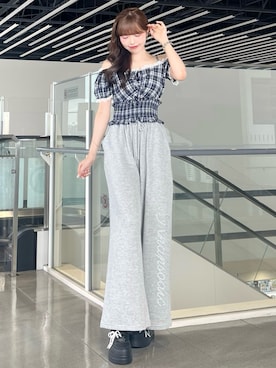 「INGNI（イング）のレースフリル2Wayオフショルブラウス（シャツ/ブラウス、ブルー系）」を使った、manakaさん（レディース・160cm）の夏コーディネート