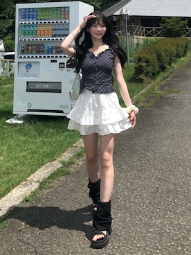 「ROSEFRANTZ（ロゼフランツ）のFrill Shirring Sleeveless [Black]（シャツ/ブラウス、ブラック系）」を使った、ほにさん（レディース・160cm）の夏コーディネート