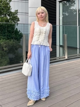 カロリナグレイサーさんのコーディネート