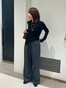 「アイテム（クラッチバッグ）」を使った、KONOMIさん（レディース・160cm）の秋コーディネート