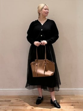 「アイテム（クラッチバッグ）」を使った、BEAMS HEART WOMENさん（レディース・168cm）の秋コーディネート