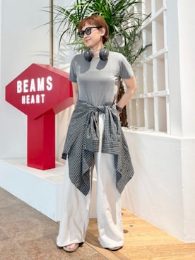 「BEAMS HEART（ビームスハート）のウェリントン グラス（サングラス、ブラック系）」を使った、BEAMS HEART WOMENさん（レディース・159cm）の夏コーディネート