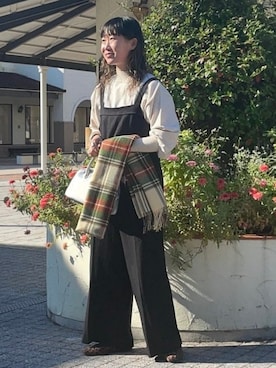 「重ね着ベストシーズン」｜「アイテム（オールインワン・サロペット）」を使った、BEAMS HEART WOMENさん（レディース・166cm）の秋コーディネート