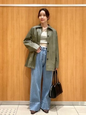「アイテム（ミリタリージャケット）」を使った、BEAMS HEART WOMENさん（レディース・157cm）の秋コーディネート