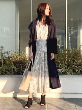 「花柄」｜「アイテム（トレンチコート）」を使った、BEAMS HEART WOMENさん（レディース・164cm）の春コーディネート