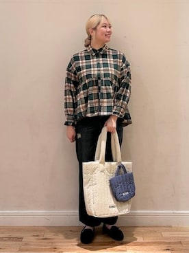 「アイテム（モカシン/デッキシューズ）」を使った、BEAMS HEART WOMENさん（レディース・168cm）の秋コーディネート