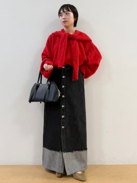 「BEAMS HEART（ビームスハート）のターンバック デニム ボタンスカート（デニムスカート、ブラック系）」を使った、BEAMS HEART WOMENさん（レディース・160cm）の秋コーディネート