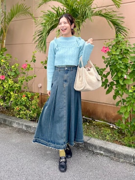 「アイテム（デニムスカート）」を使った、BEAMS HEART WOMENさん（レディース・172cm）の秋コーディネート