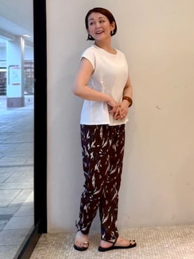「アイテム（サンダル、グリーン系）」を使った、BEAMS HEART WOMENさん（レディース・163cm）の夏コーディネート