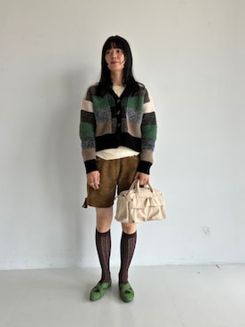 「BEAMS HEART（ビームスハート）のチェック Vネック カーディガン（カーディガン/ボレロ、ブラック系）」を使った、BEAMS HEART WOMENさん（レディース・159cm）の夏コーディネート