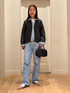 「BEAMS HEART（ビームスハート）のキーチャーム付き ボストン バッグ（ボストンバッグ、ブラック系）」を使った、BEAMS HEART WOMENさん（レディース・160cm）の秋コーディネート