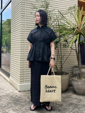 「BEAMS HEART（ビームスハート）のシャーリング チェック スカート（Skirt、ブラック系）」を使った、BEAMS HEART WOMENさん（レディース・160cm）の夏コーディネート