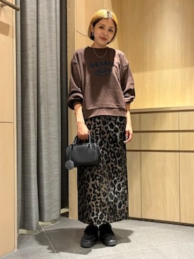 「BEAMS HEART（ビームスハート）のレオパード タイトスカート（スカート、ブラウン系）」を使った、BEAMS HEART WOMENさん（レディース・160cm）の秋コーディネート