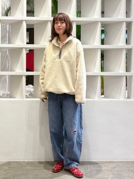 「BEAMS HEART（ビームスハート）のカラー ダメージ コクーン デニム（デニムパンツ、ブルー系）」を使った、BEAMS HEART WOMENさん（レディース・160cm）の秋コーディネート