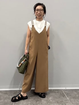 「BEAMS HEART（ビームスハート）のフレンチ プルオーバー × サロペット（セットアイテム）（Overall、ブラウン系）」を使った、BEAMS HEART WOMENさん（レディース・160cm）の夏コーディネート