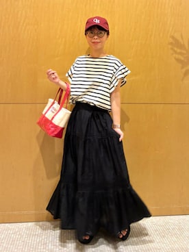 「BEAMS HEART（ビームスハート）のINDIA タック フレアスカート（Skirt、ブラック系）」を使った、BEAMS HEART WOMENさん（レディース・160cm）の夏コーディネート