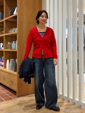 「BEAMS HEART（ビームスハート）のハイネック ボタン ニットカーディガン（ニット/セーター、レッド系）」を使った、BEAMS HEART WOMENさん（レディース・160cm）の秋コーディネート